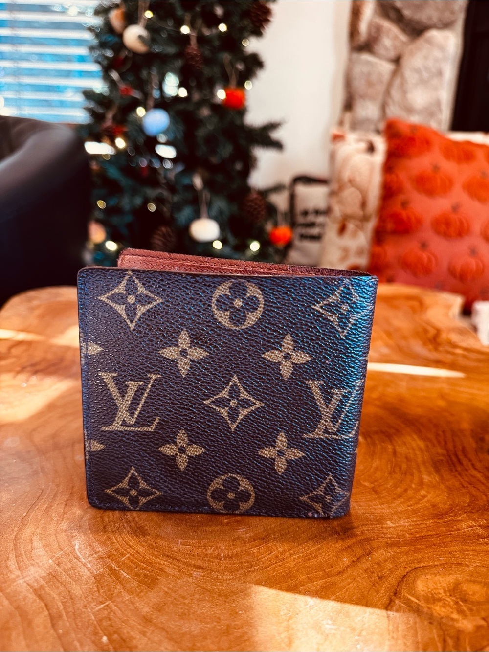 men’s monogram, brown bifold, wallet, vintage 1998 - Picture 3 of 16